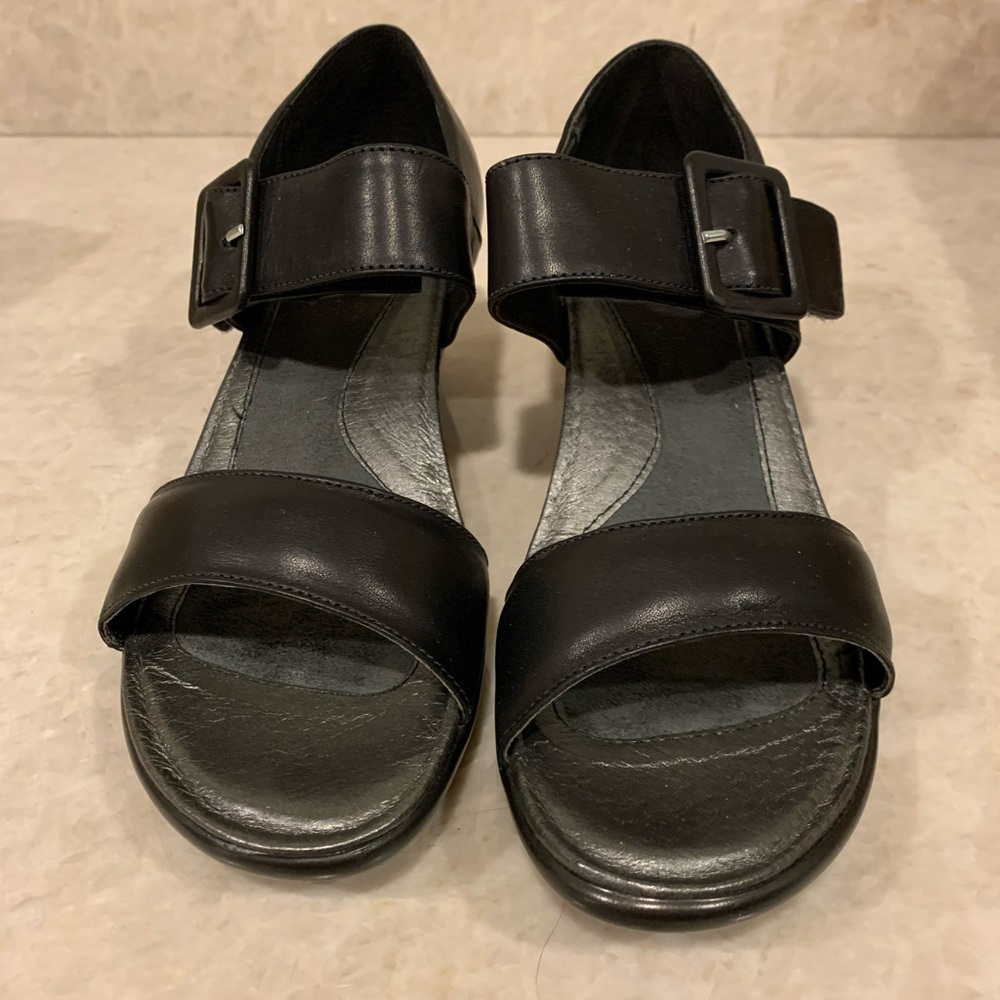 Naot black sandals